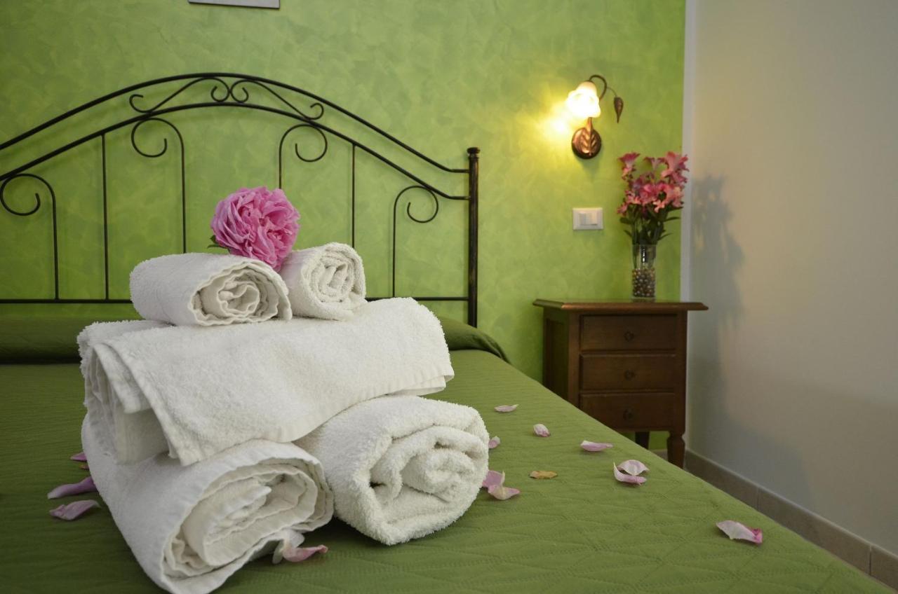 Bed and Breakfast Tre Passi Dal Mare San Vito Lo Capo Exterior foto